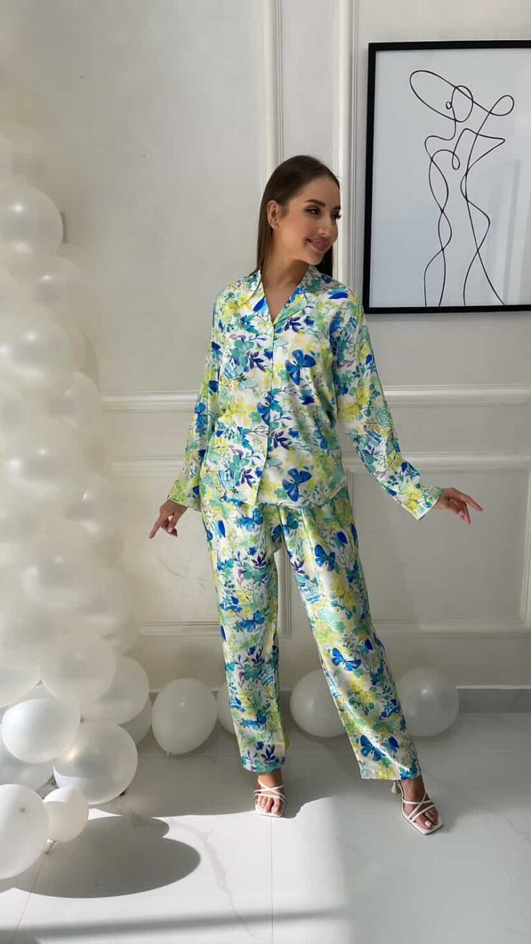 BLACK QUEEN 126 DEAL - Image 1