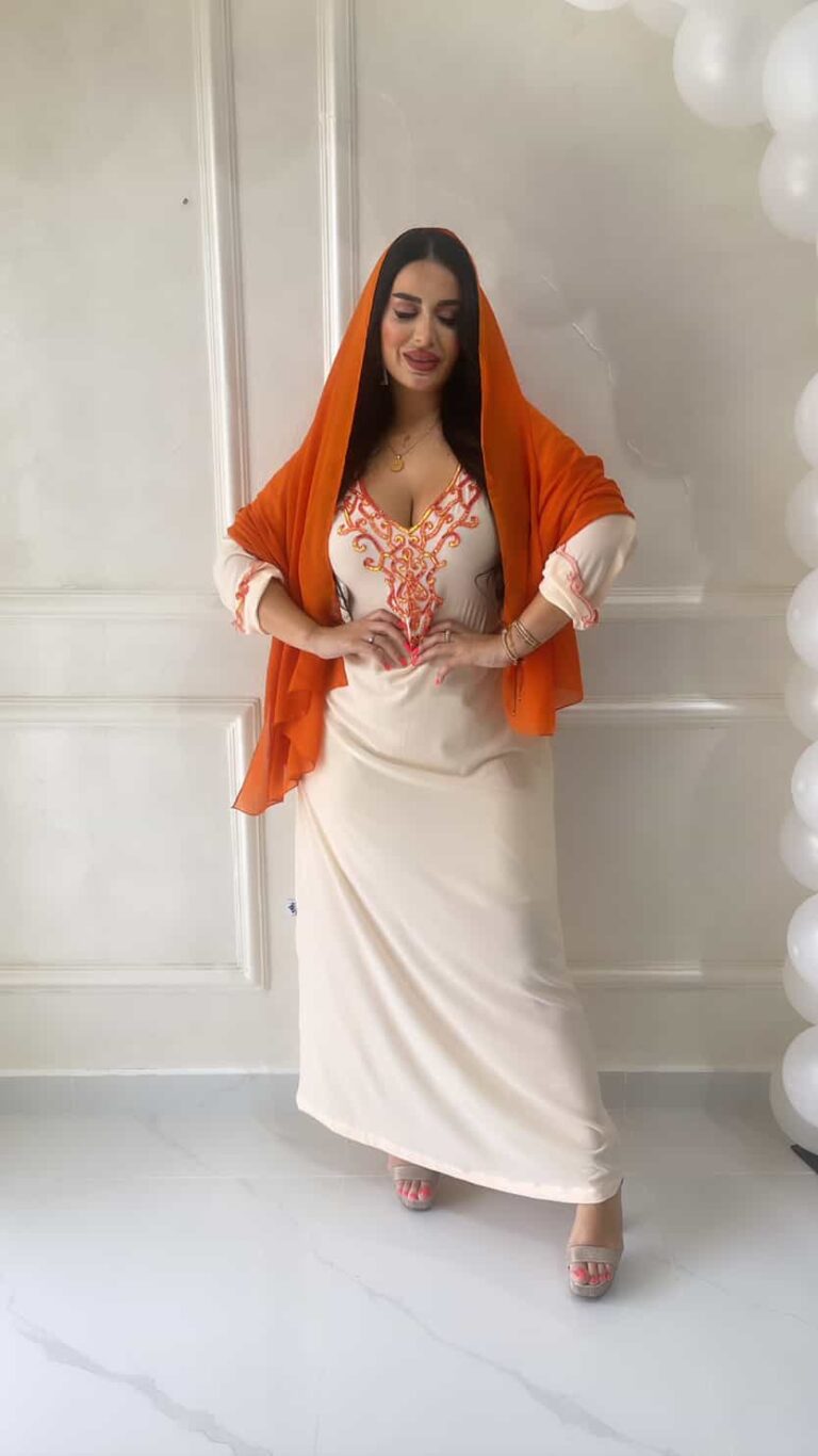 BLACK QUEEN 108 DEAL - Image 1