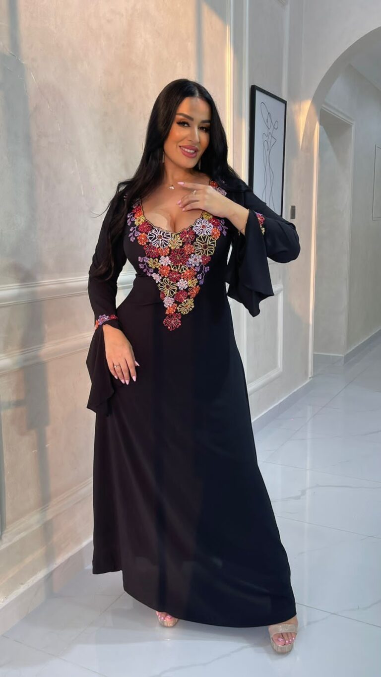 BLACK QUEEN 195 DRESS - Image 1