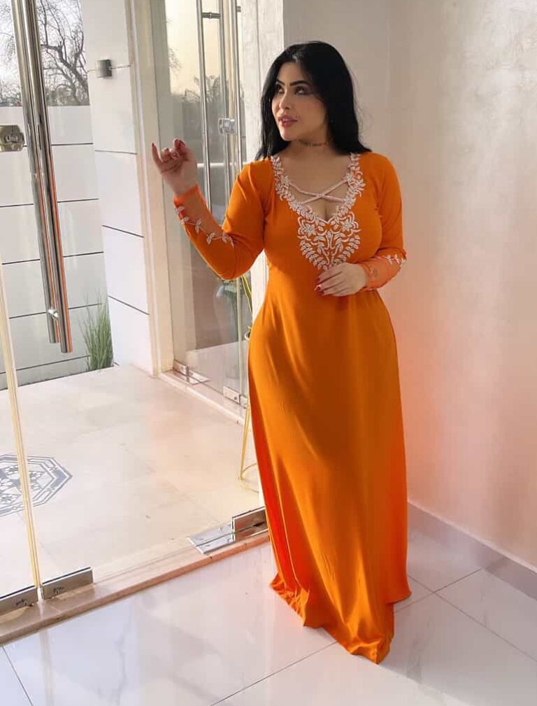 BLACK QUEEN 327 DRESS - Image 1